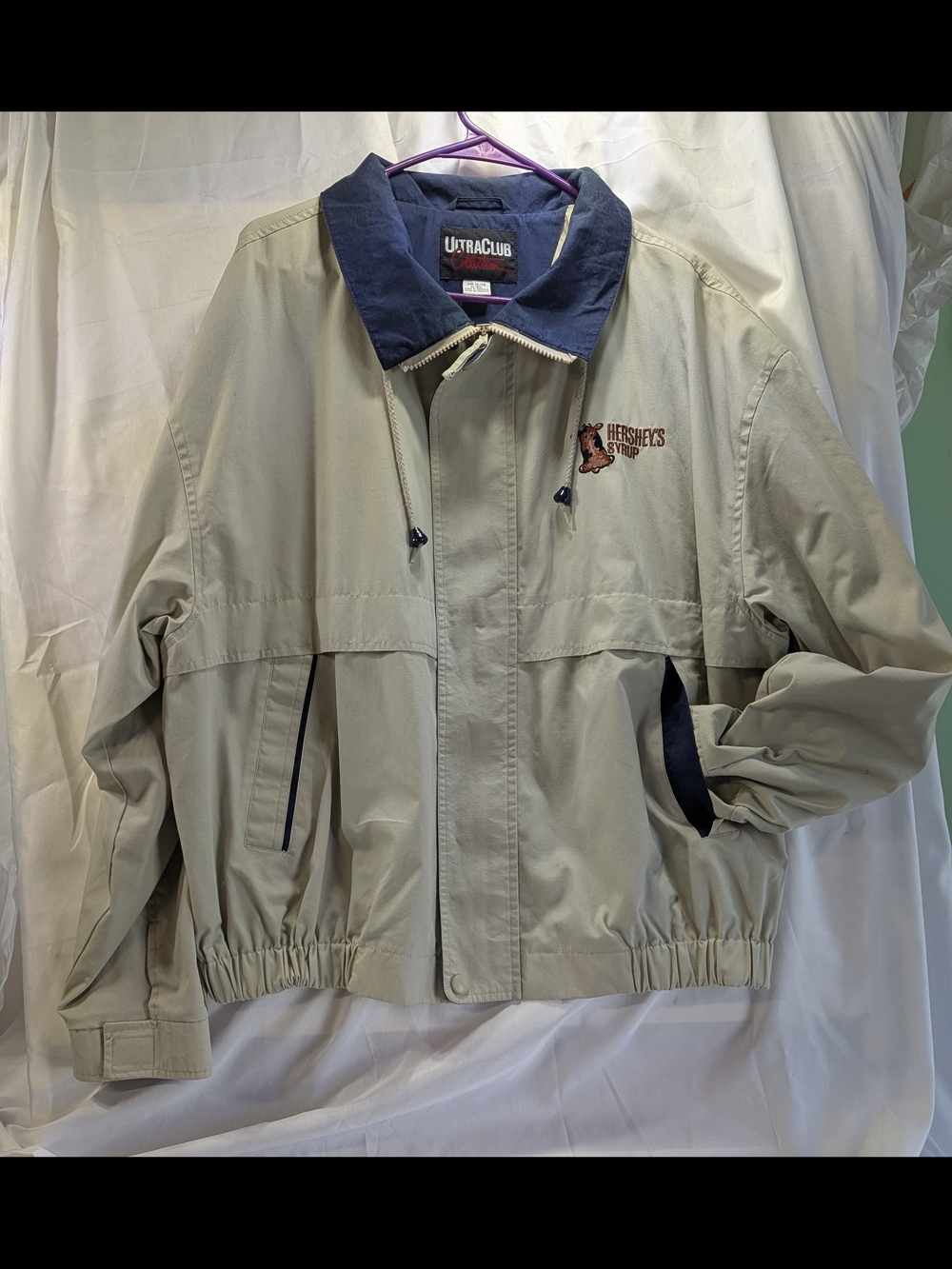 Men's Hershey's Logo Lightweight Ultra Club Collection Beige Bomber Jacket XL